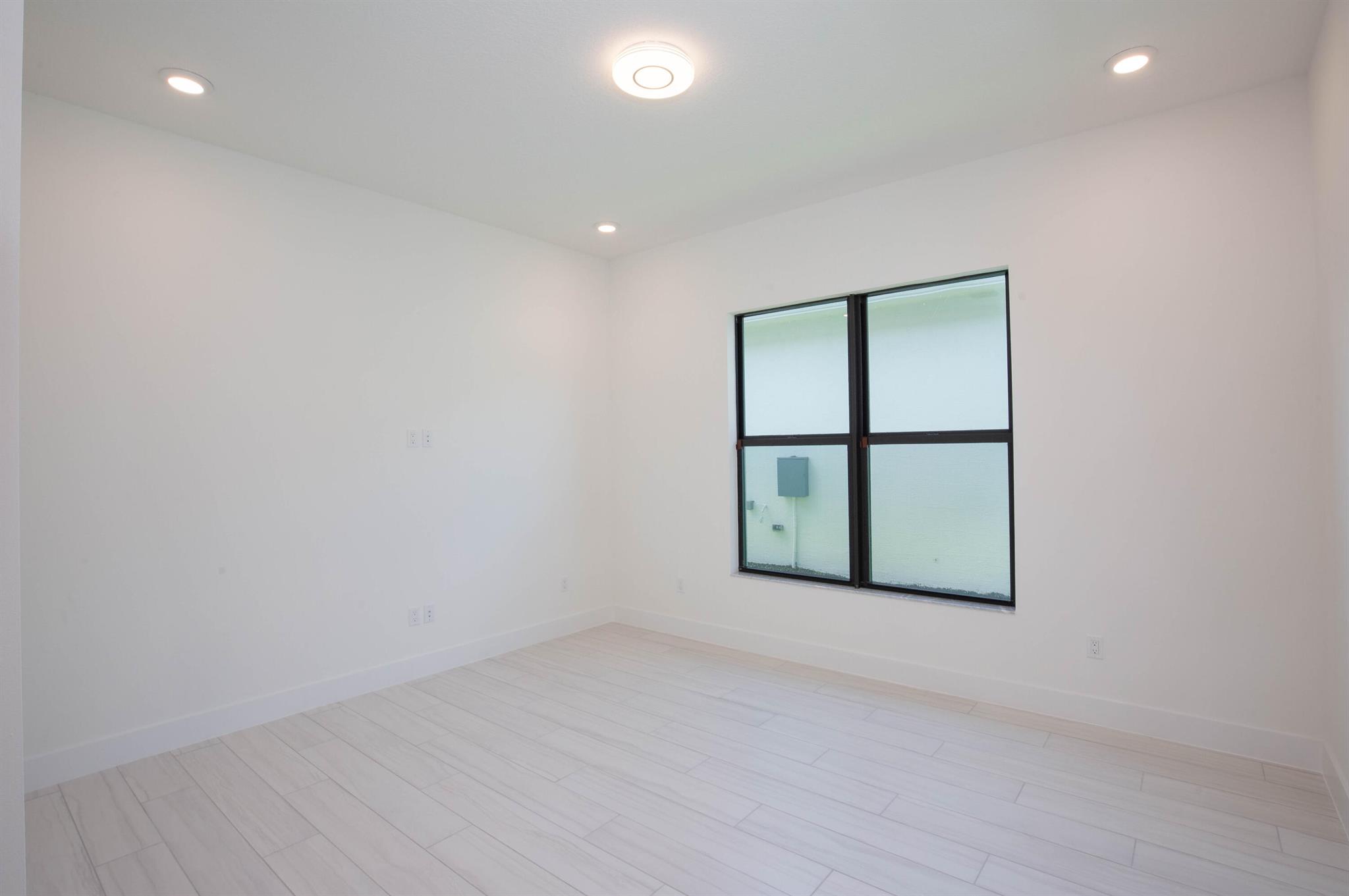 CRESSWIND PALM BEACH - Residential Lease