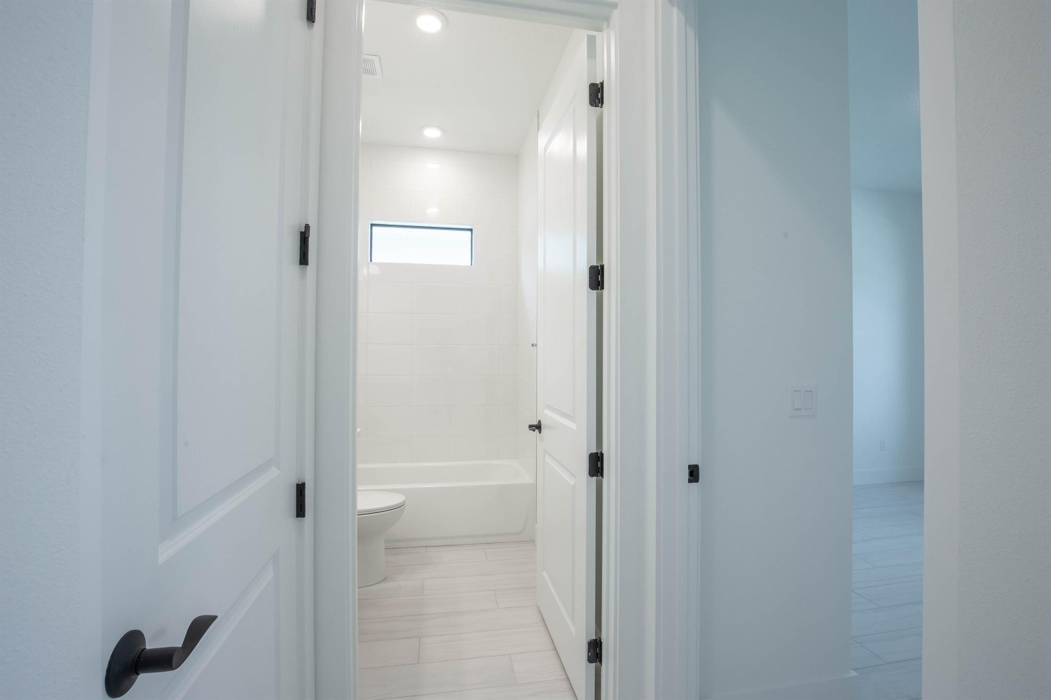 CRESSWIND PALM BEACH - Residential Lease