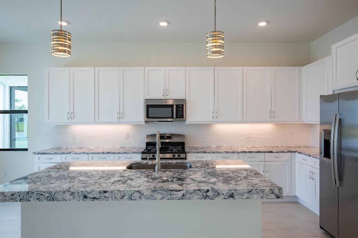 CRESSWIND PALM BEACH - Residential Lease