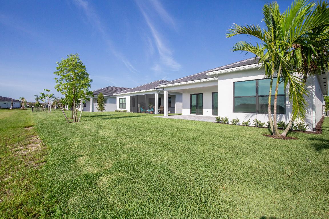 CRESSWIND PALM BEACH - Residential Lease