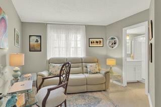 SAVANNAS CLUB CONDO - Residential