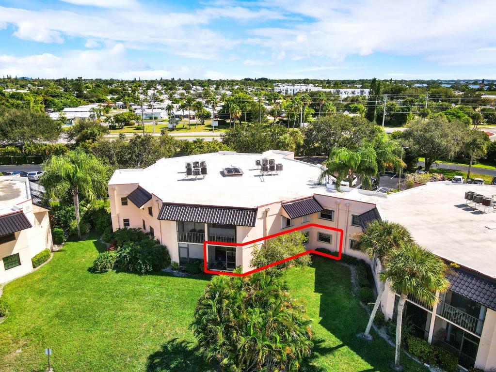 SAVANNAS CLUB CONDO - Residential