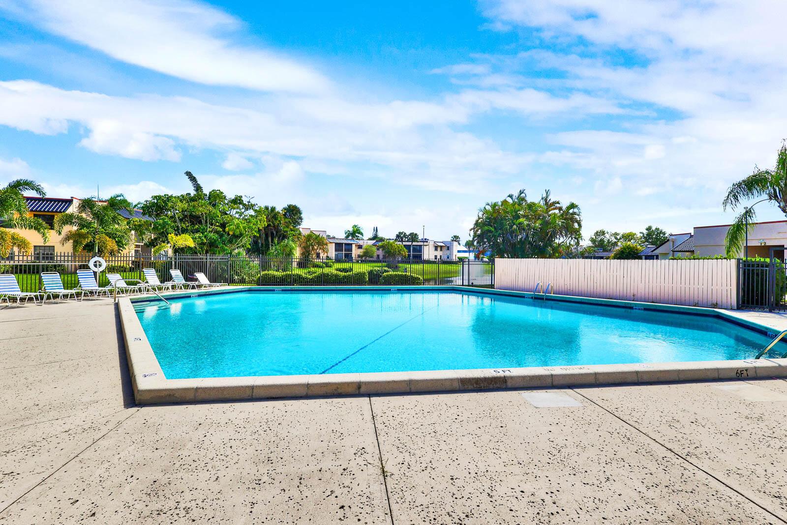 SAVANNAS CLUB CONDO - Residential