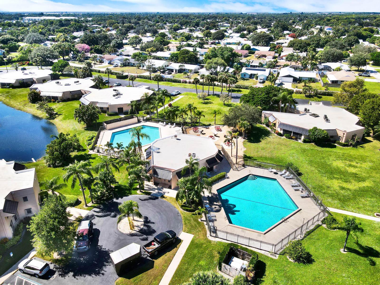 SAVANNAS CLUB CONDO - Residential