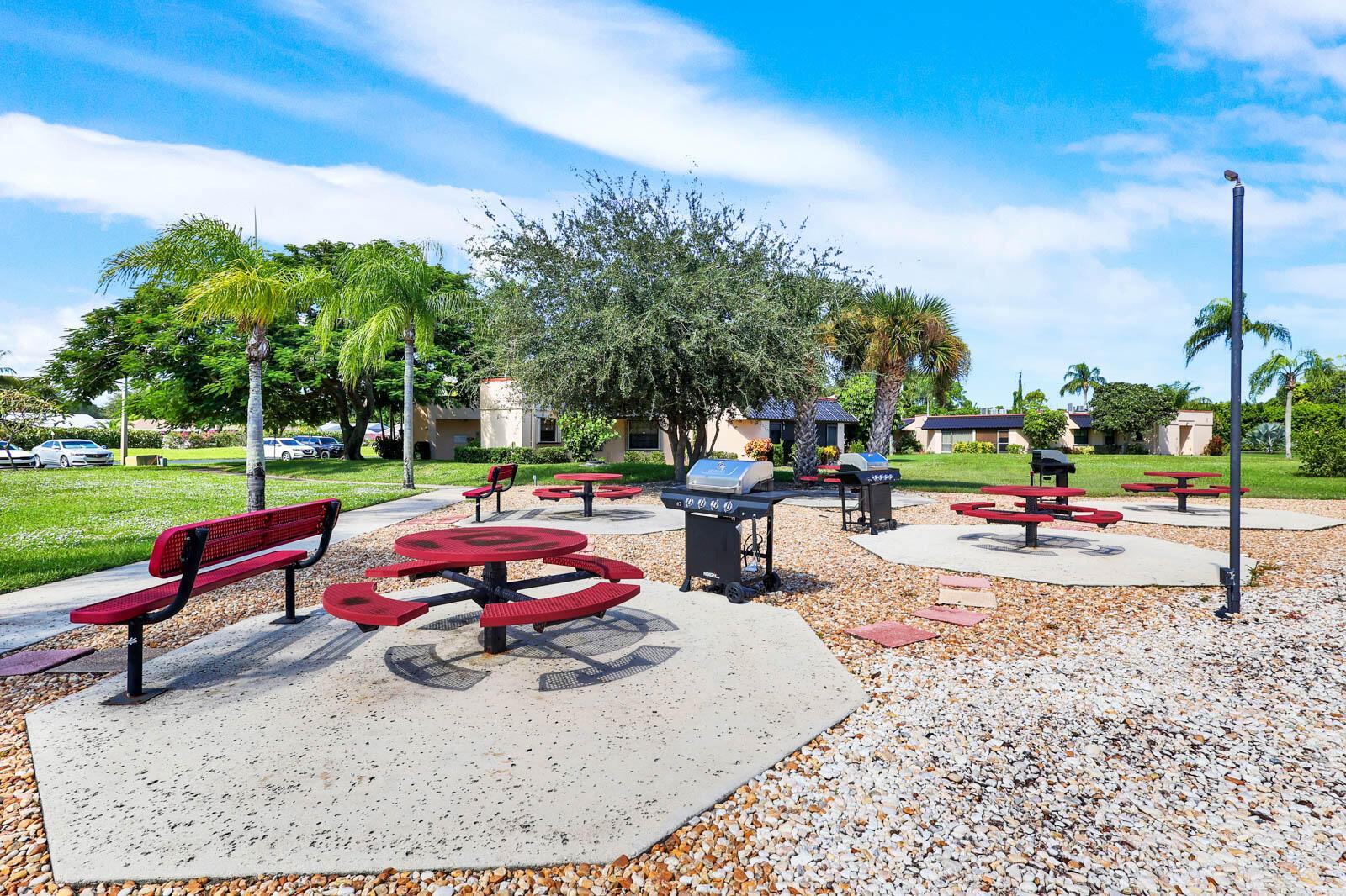 SAVANNAS CLUB CONDO - Residential