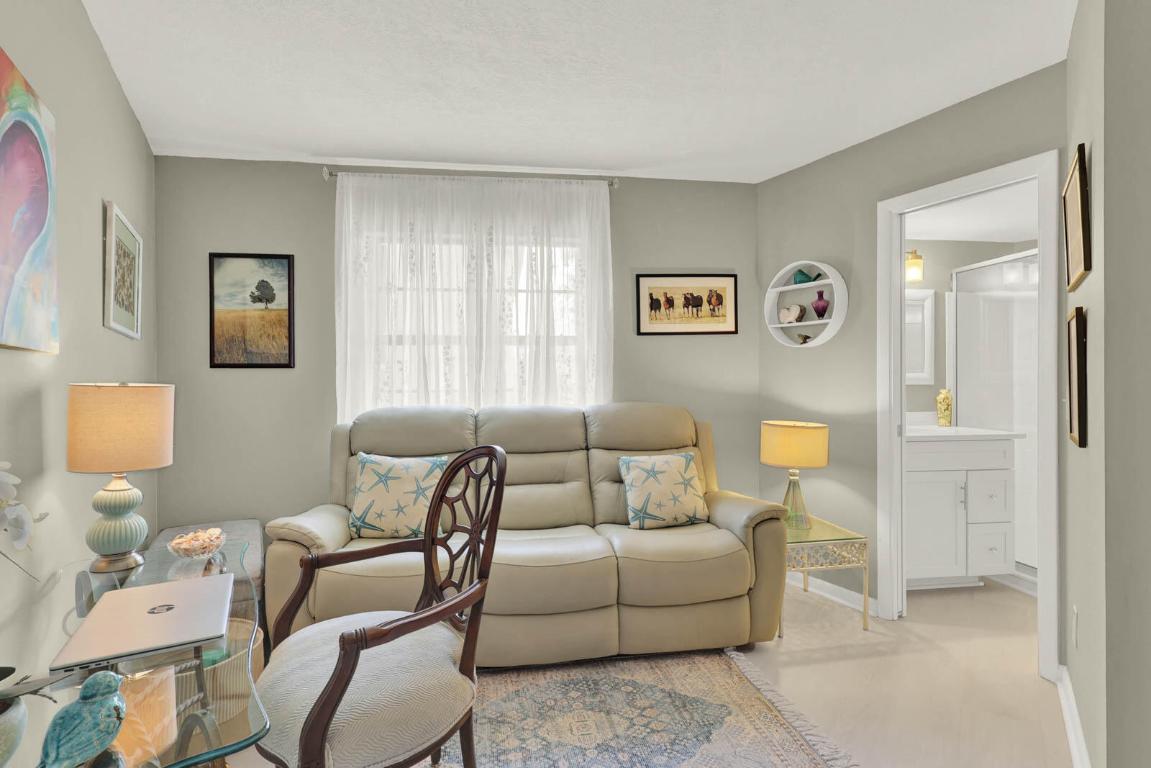 SAVANNAS CLUB CONDO - Residential