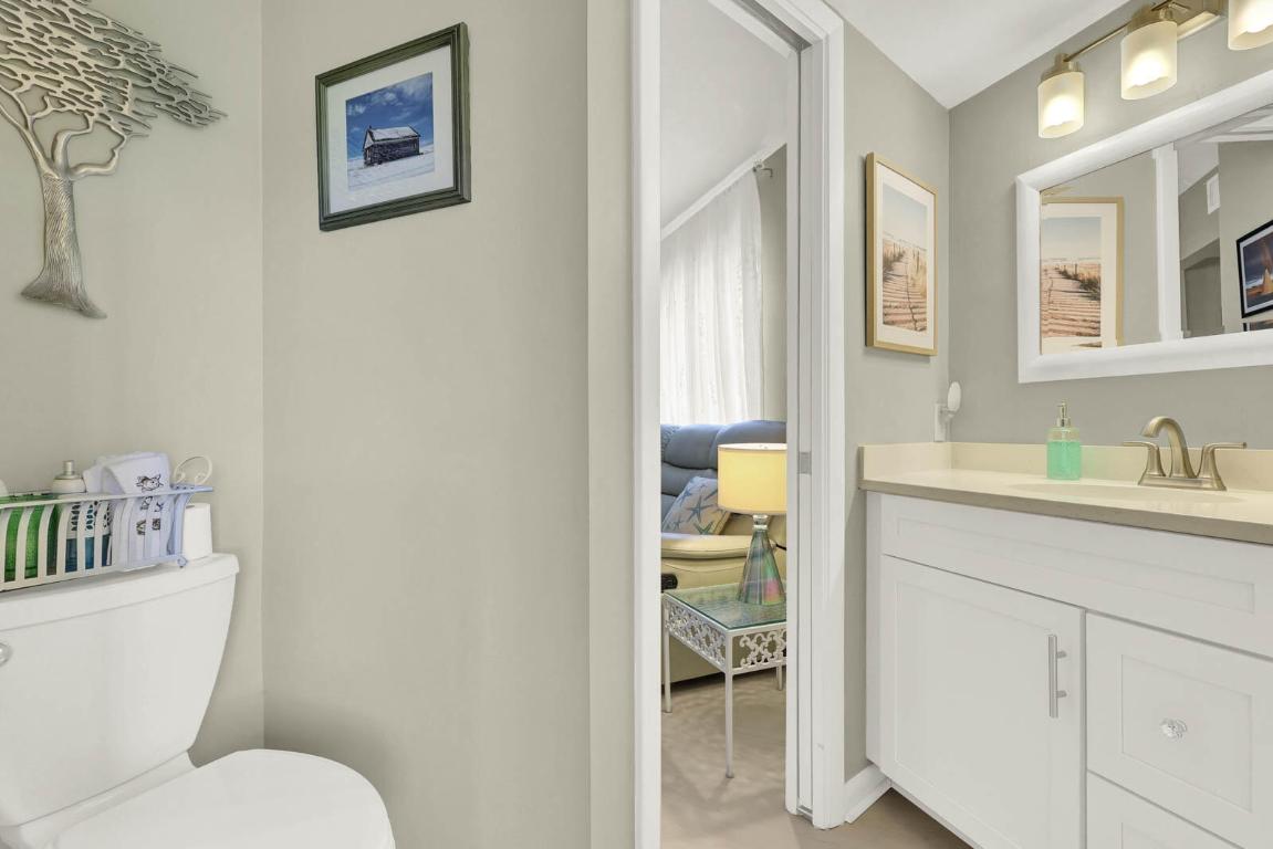 SAVANNAS CLUB CONDO - Residential