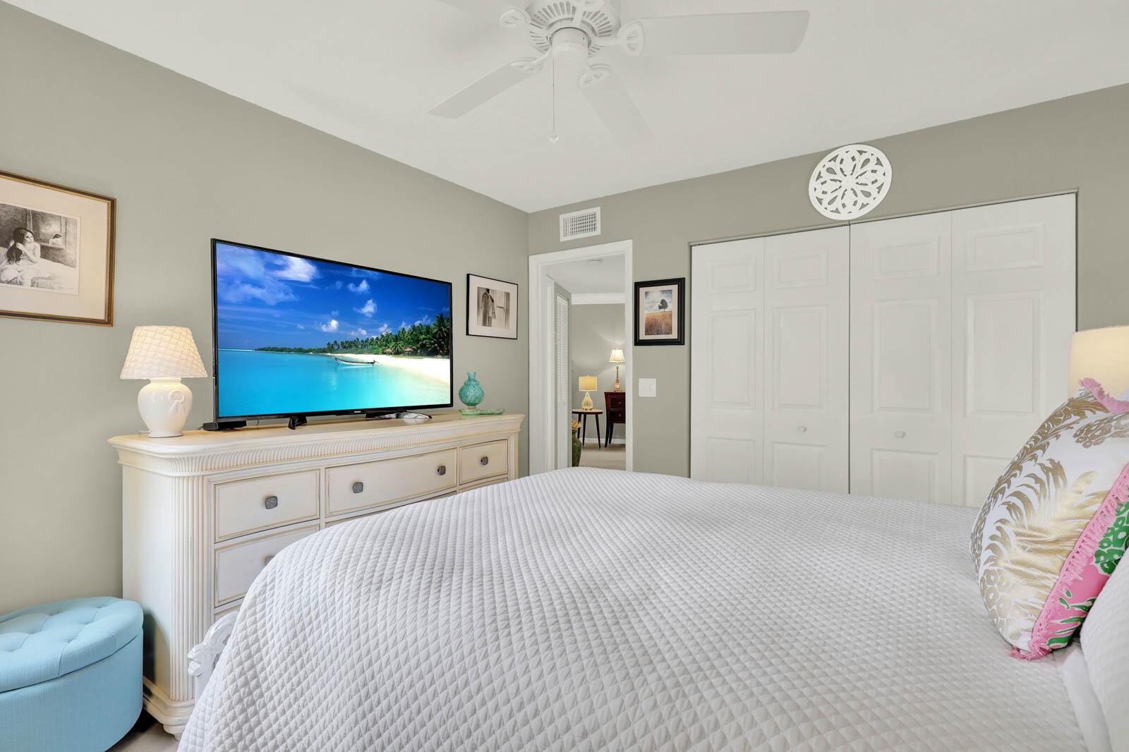 SAVANNAS CLUB CONDO - Residential