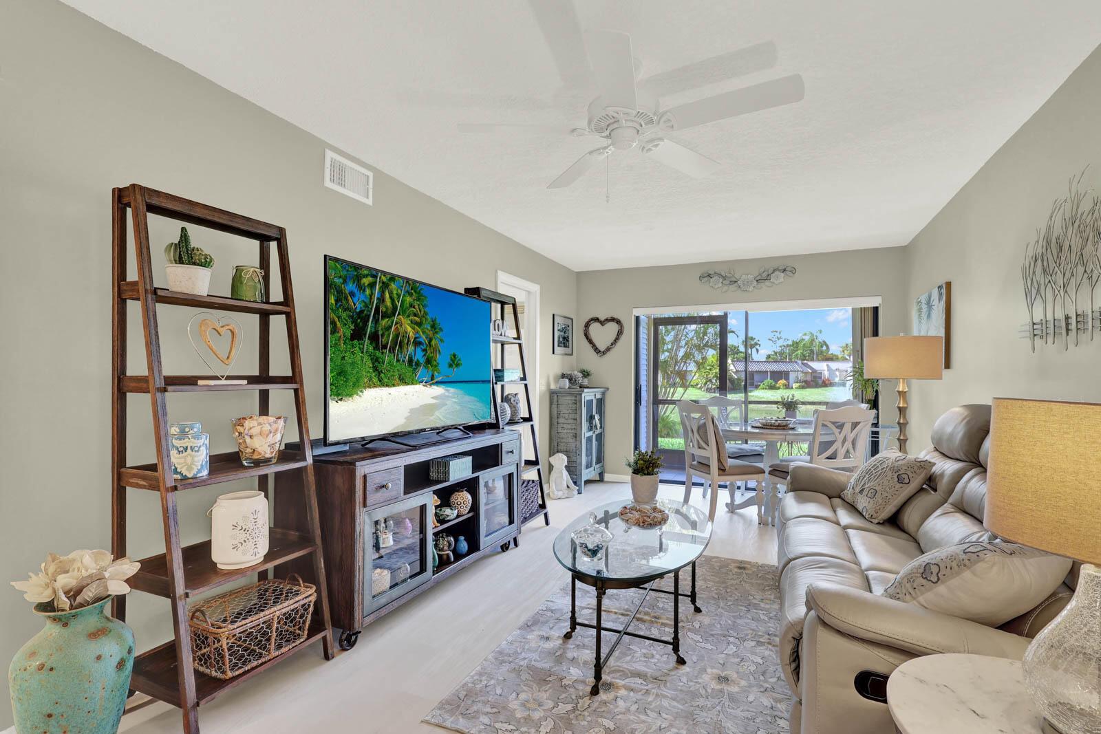 SAVANNAS CLUB CONDO - Residential