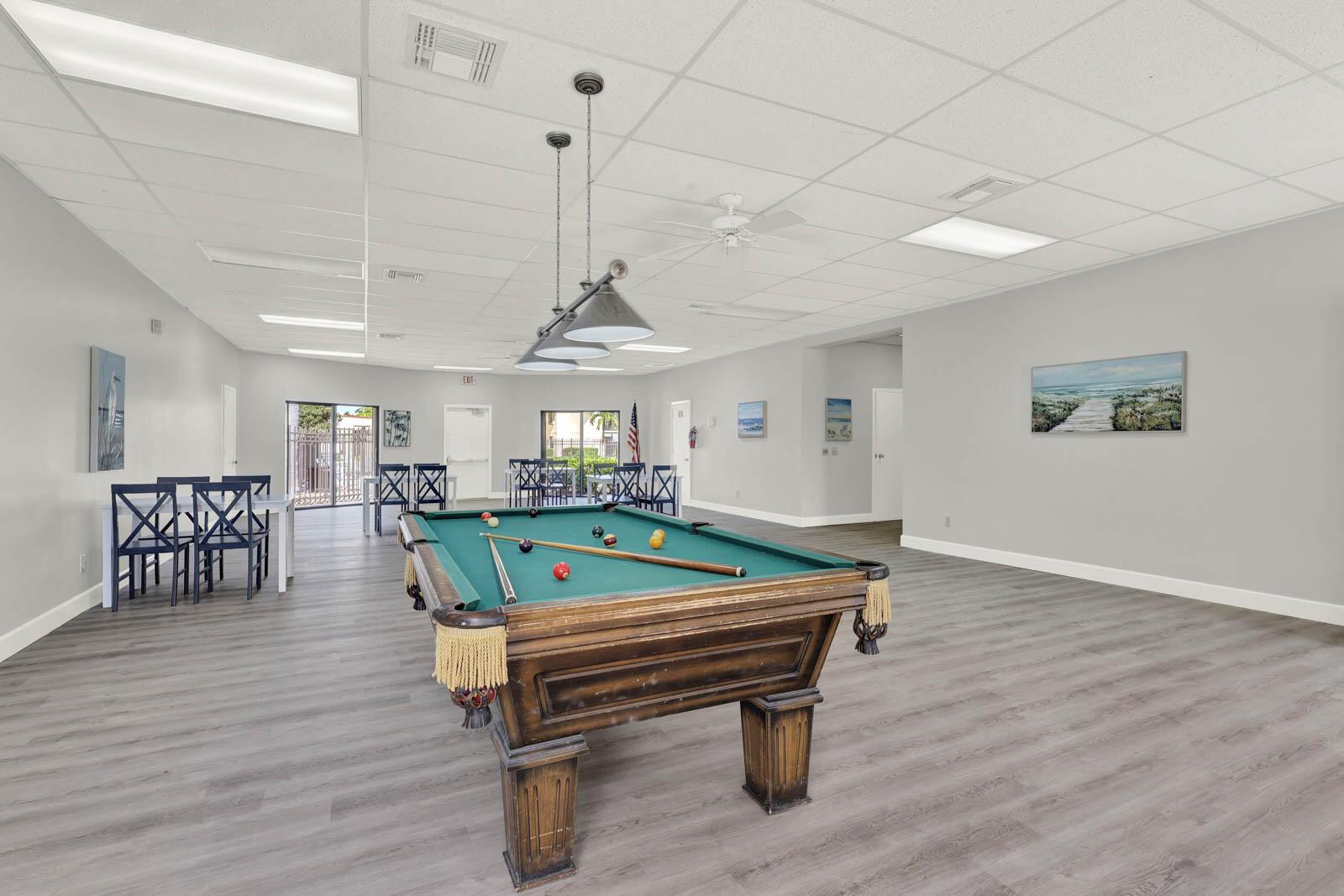 SAVANNAS CLUB CONDO - Residential