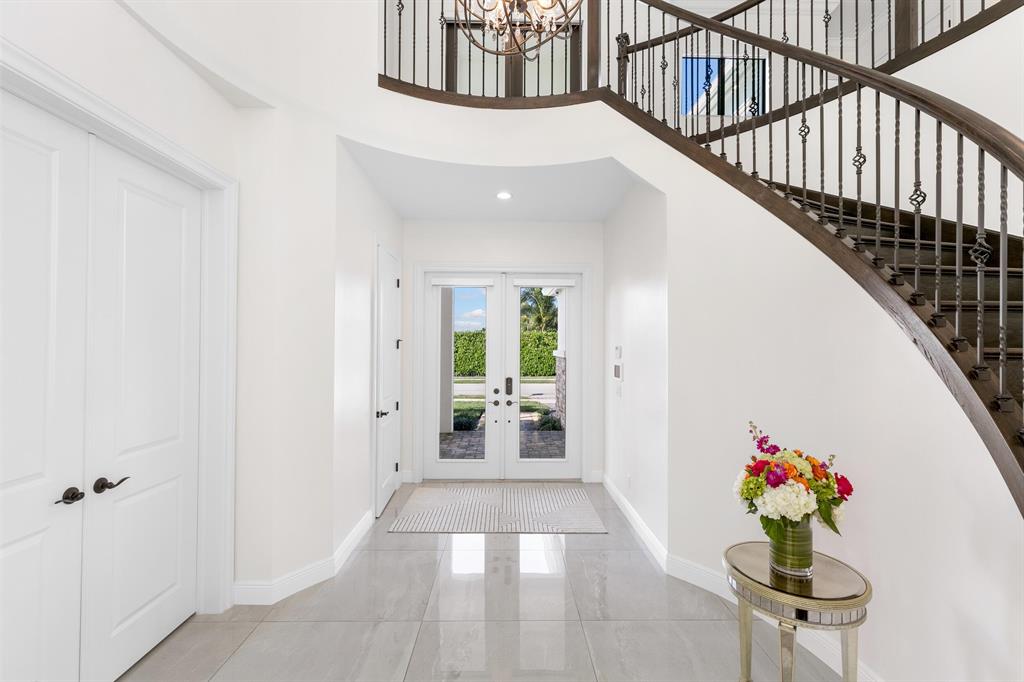 ROYAL PALM POLO - Residential