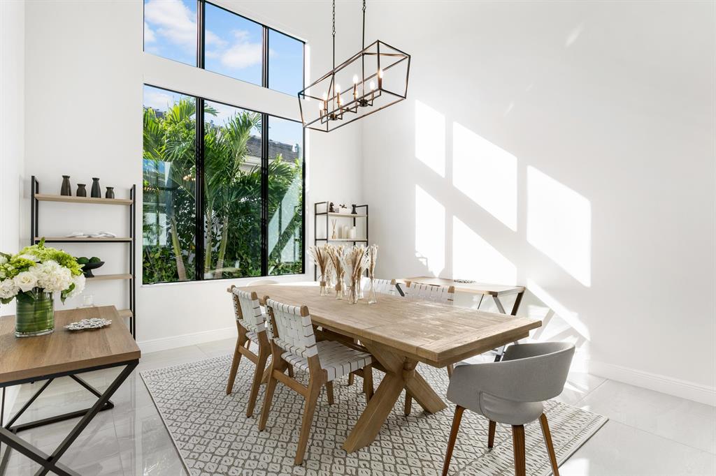 ROYAL PALM POLO - Residential