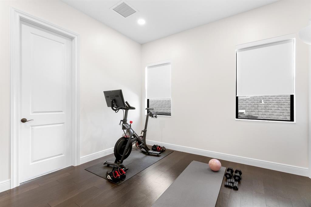 ROYAL PALM POLO - Residential