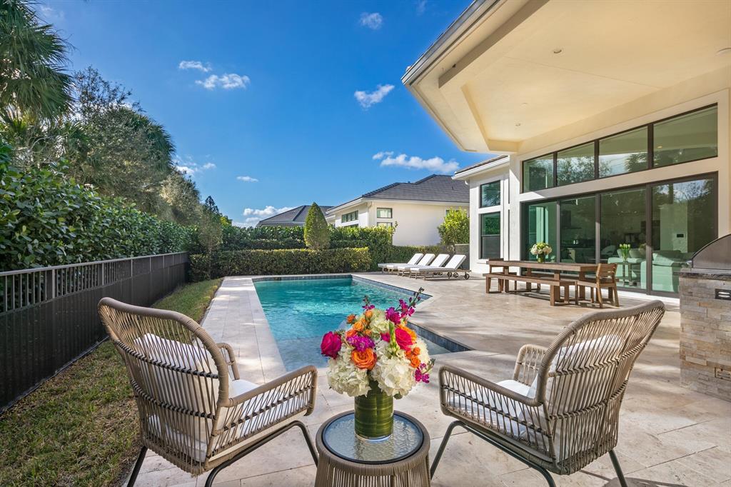 ROYAL PALM POLO - Residential