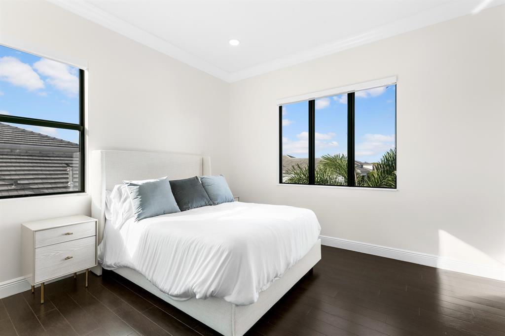 ROYAL PALM POLO - Residential