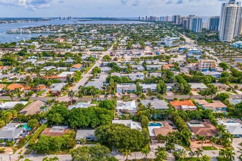 A home in Palm Beach Shores