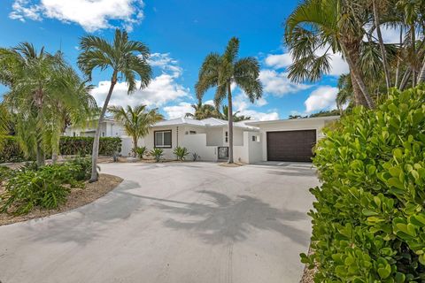 A home in Palm Beach Shores