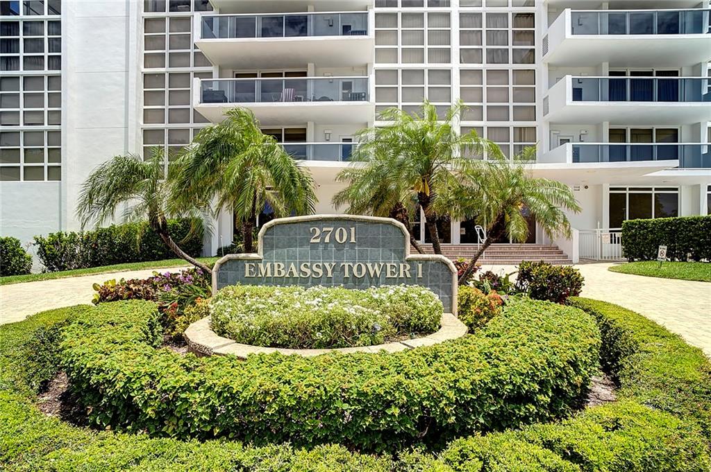 EMBASSY TOWER - Residential