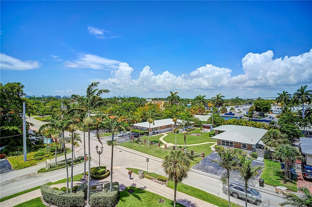 EMBASSY TOWER - Residential