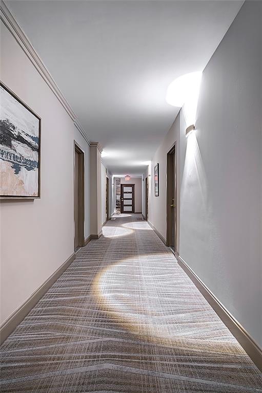 EMBASSY TOWER - Residential