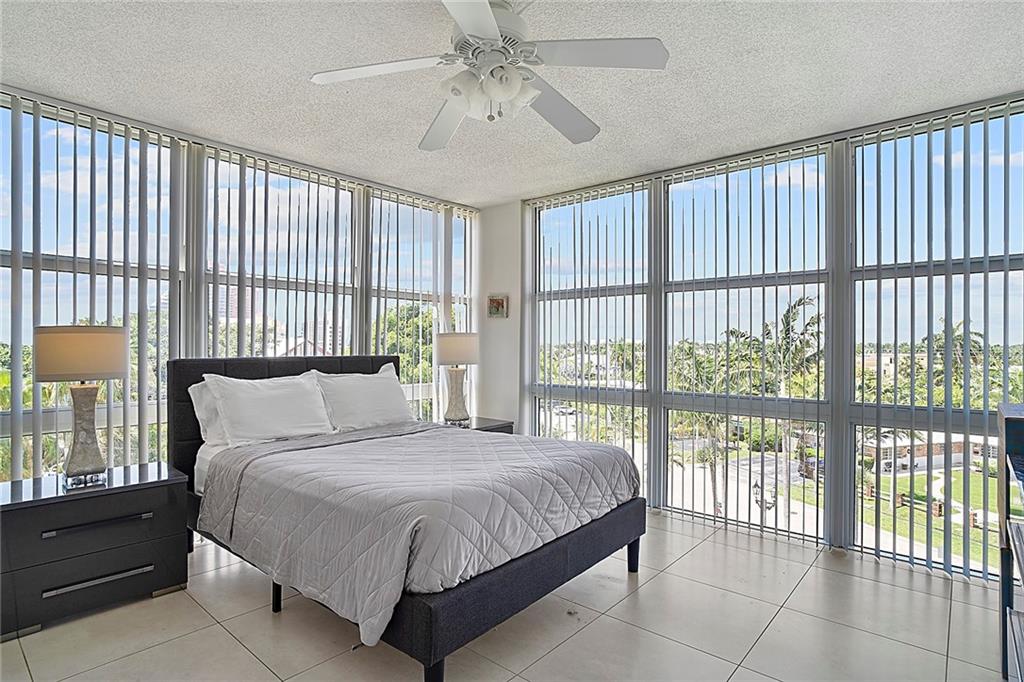 EMBASSY TOWER - Residential