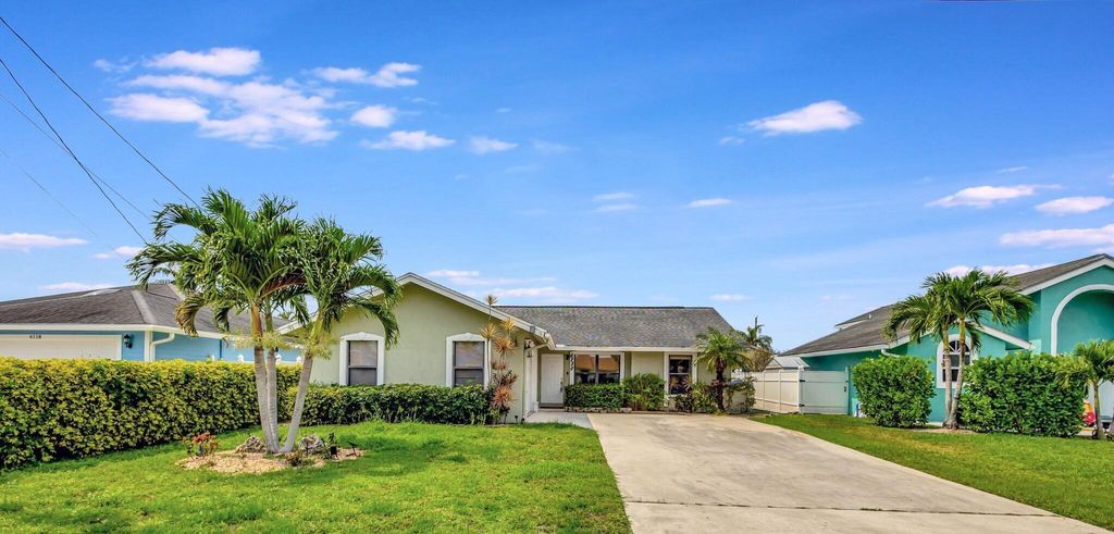 Photo of 6130 Barbara Street, Jupiter, FL 33458 (MLS # R10999688)