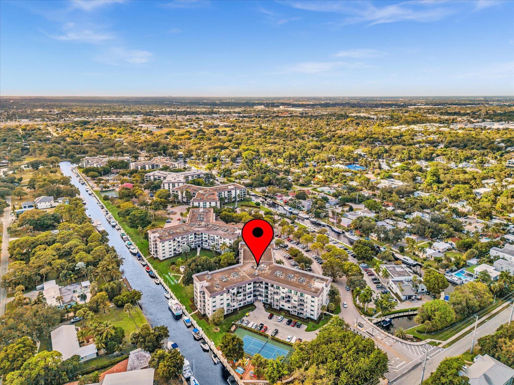 900 River Reach Dr 525