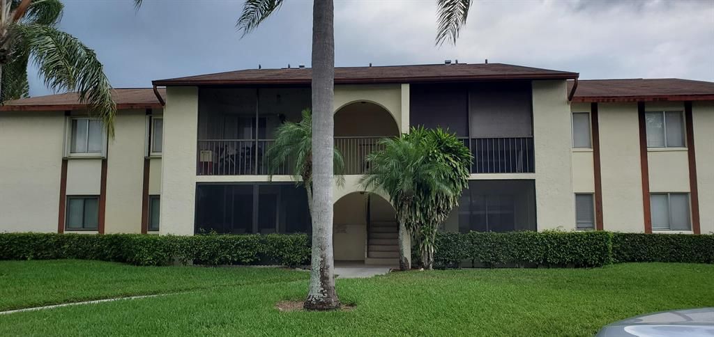 Photo of 4731 Sable Pine Circle #D1, West Palm Beach, FL 33417 (MLS # R10826705)