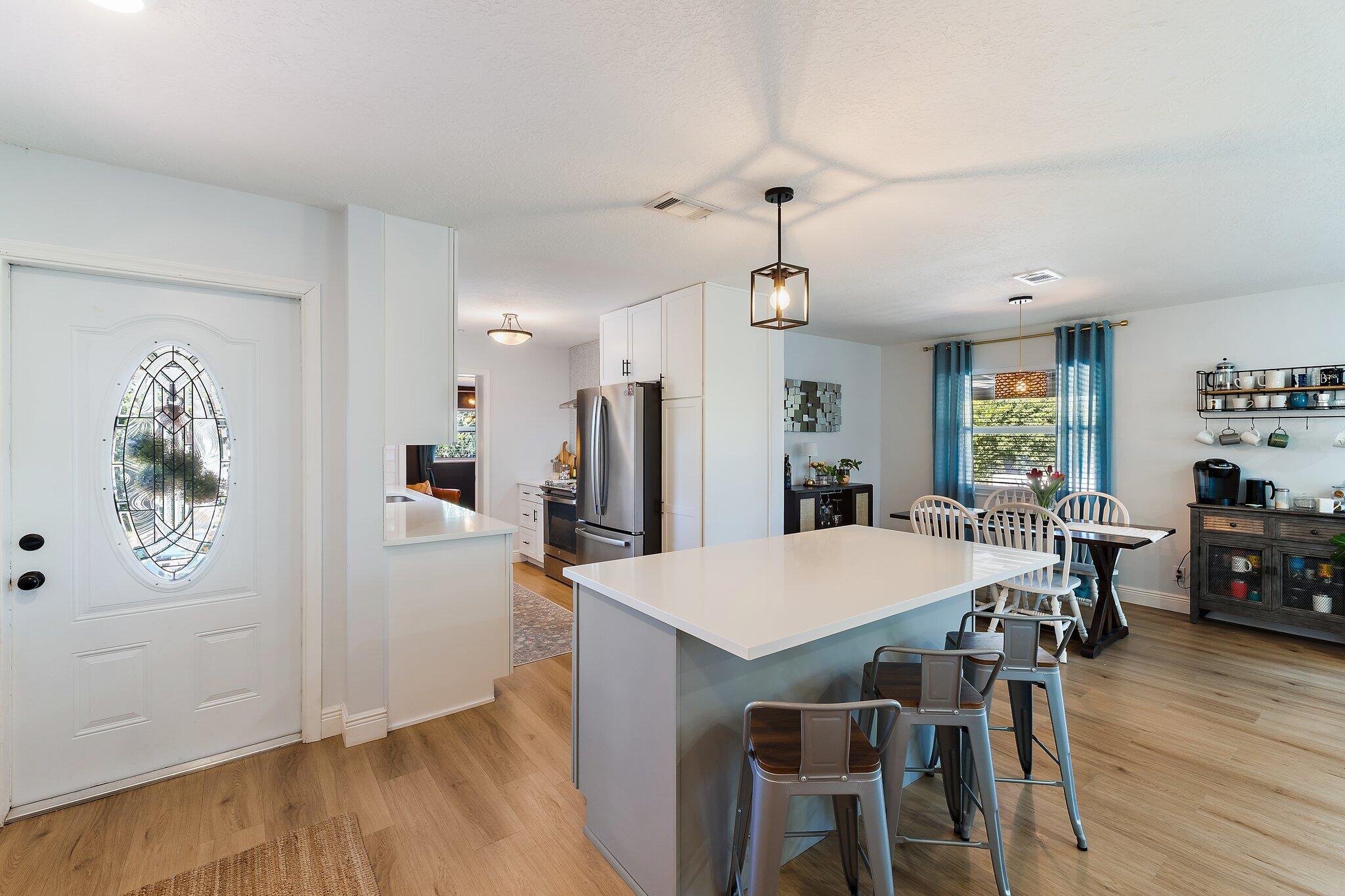 SOUTH LAKE CLARKE - Residential