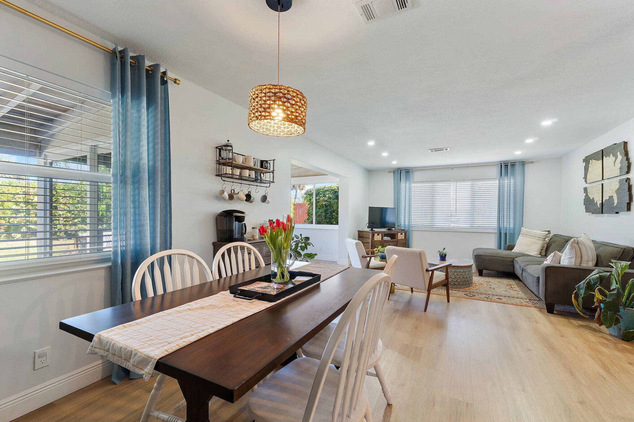 SOUTH LAKE CLARKE - Residential