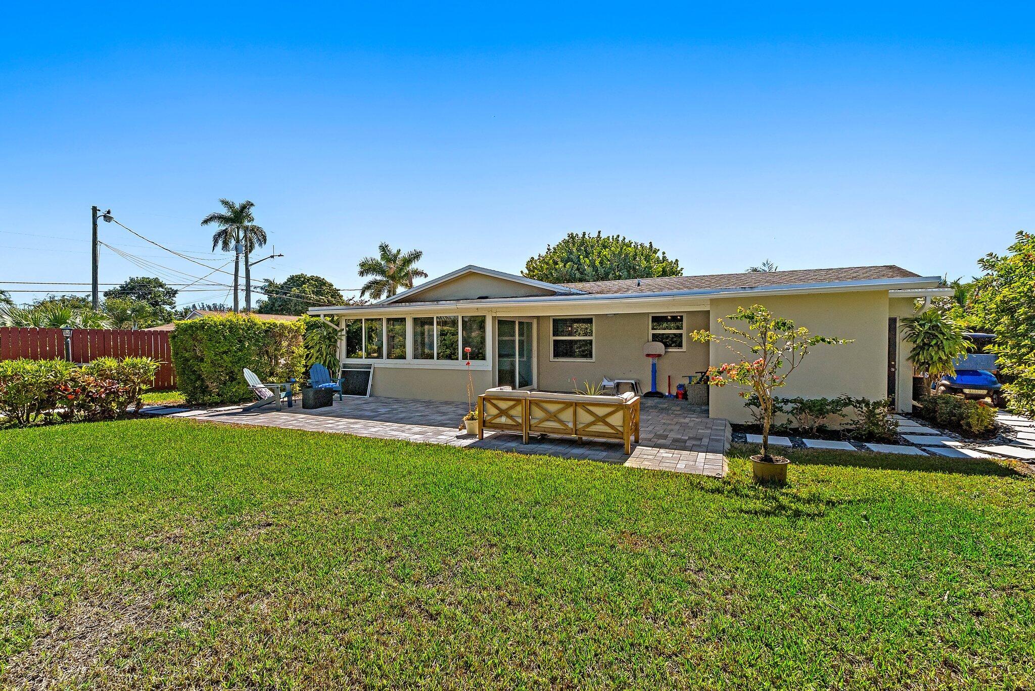 SOUTH LAKE CLARKE - Residential