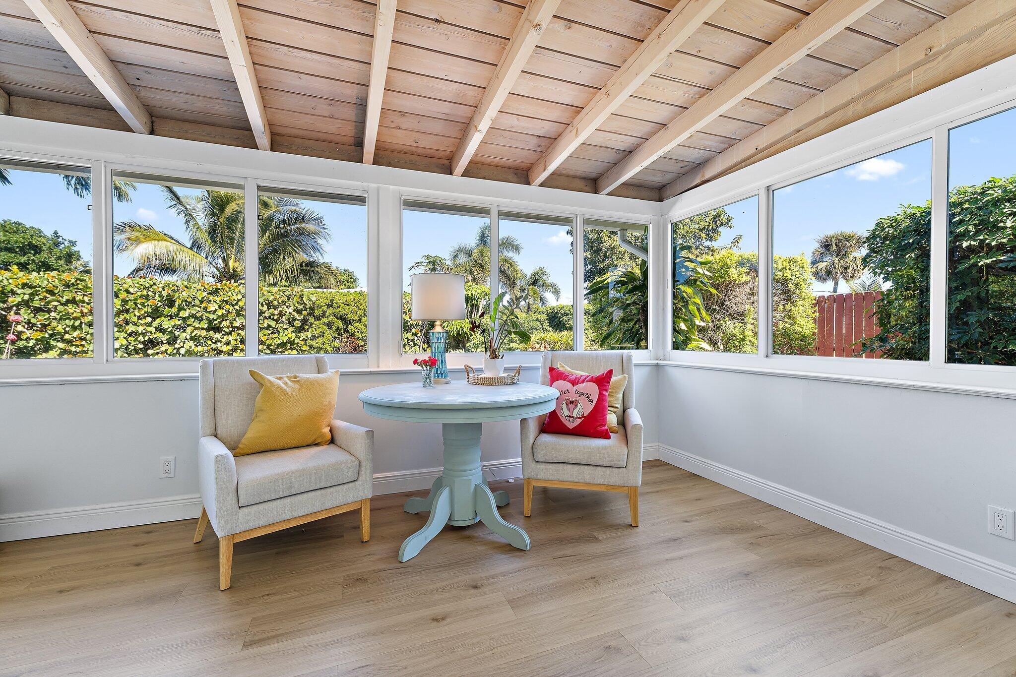 SOUTH LAKE CLARKE - Residential