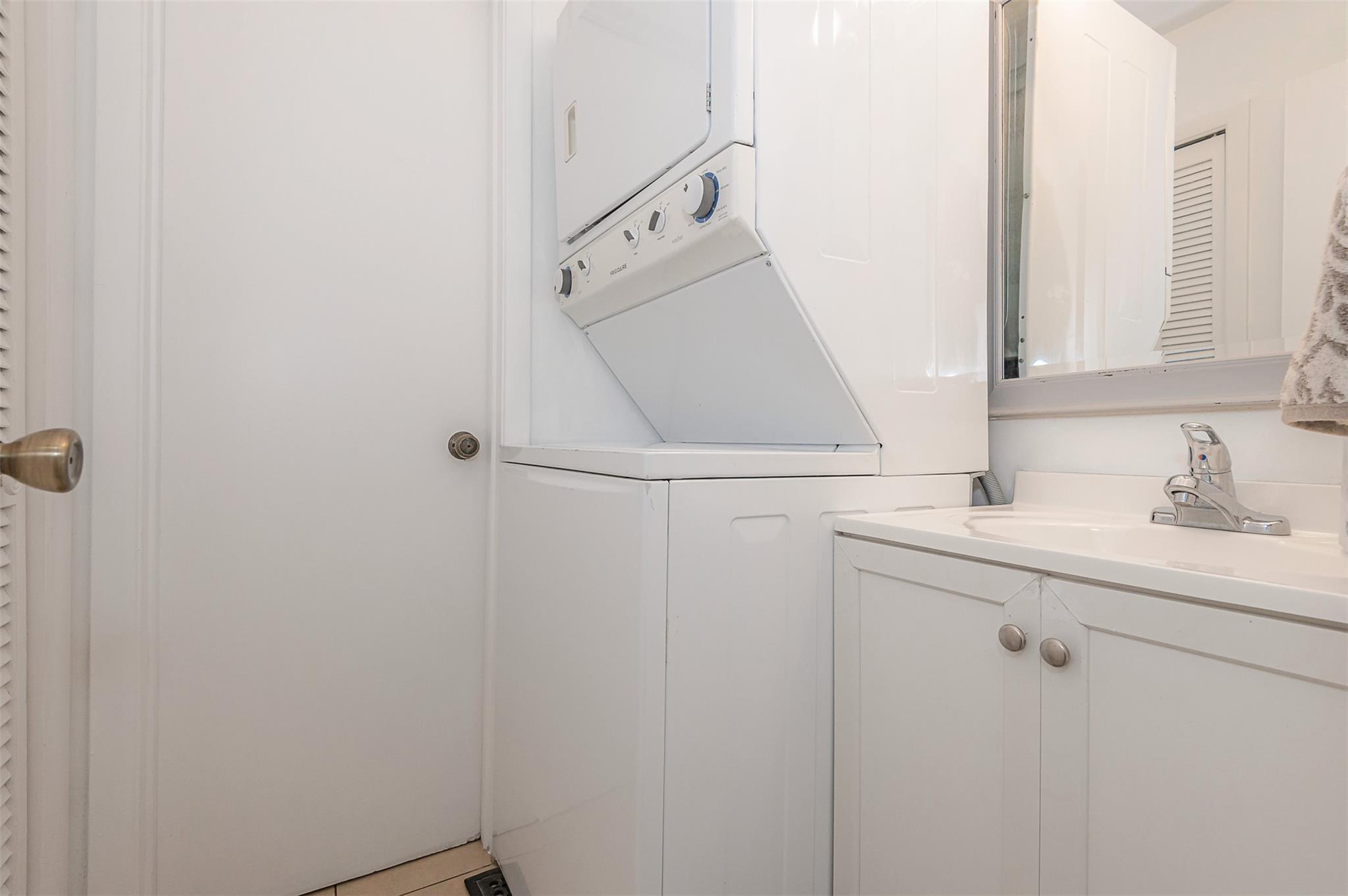 Ramblewood East Condo - Residential Lease