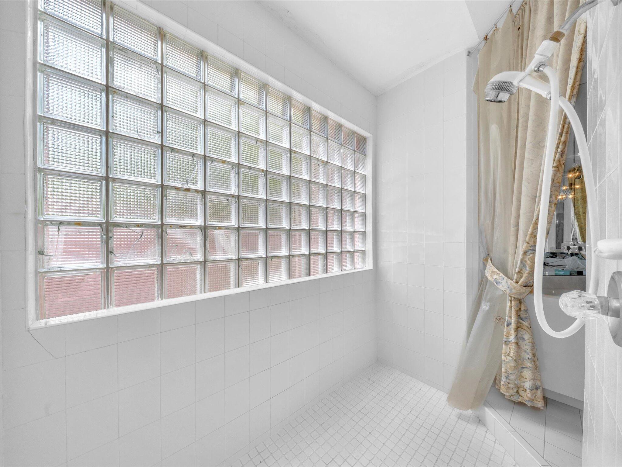 BROOKSIDE - Residential