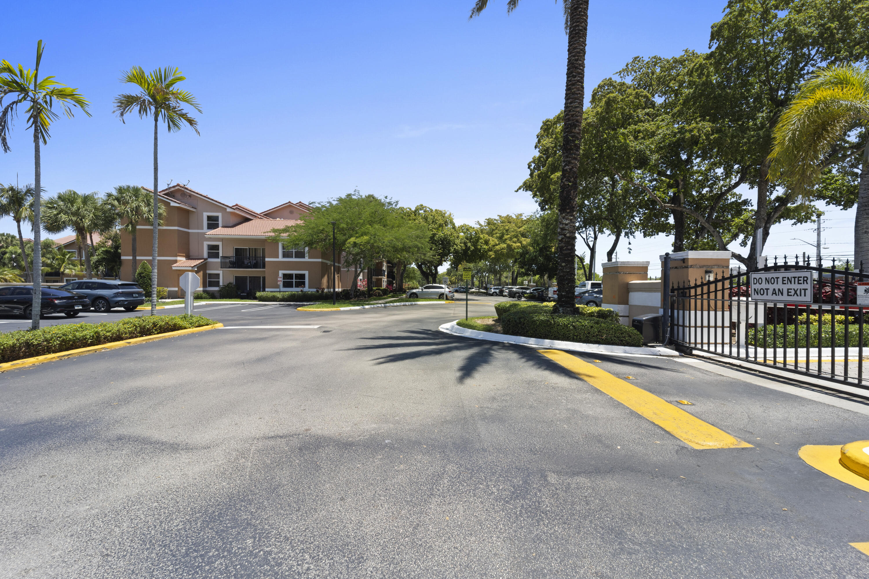 EDGEWATER CONDO - Residential