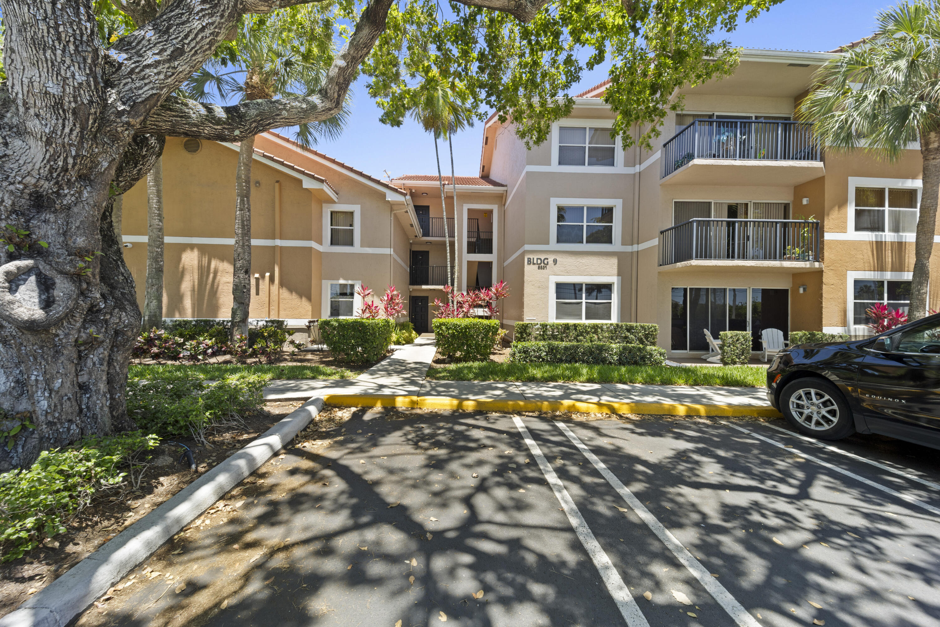 EDGEWATER CONDO - Residential