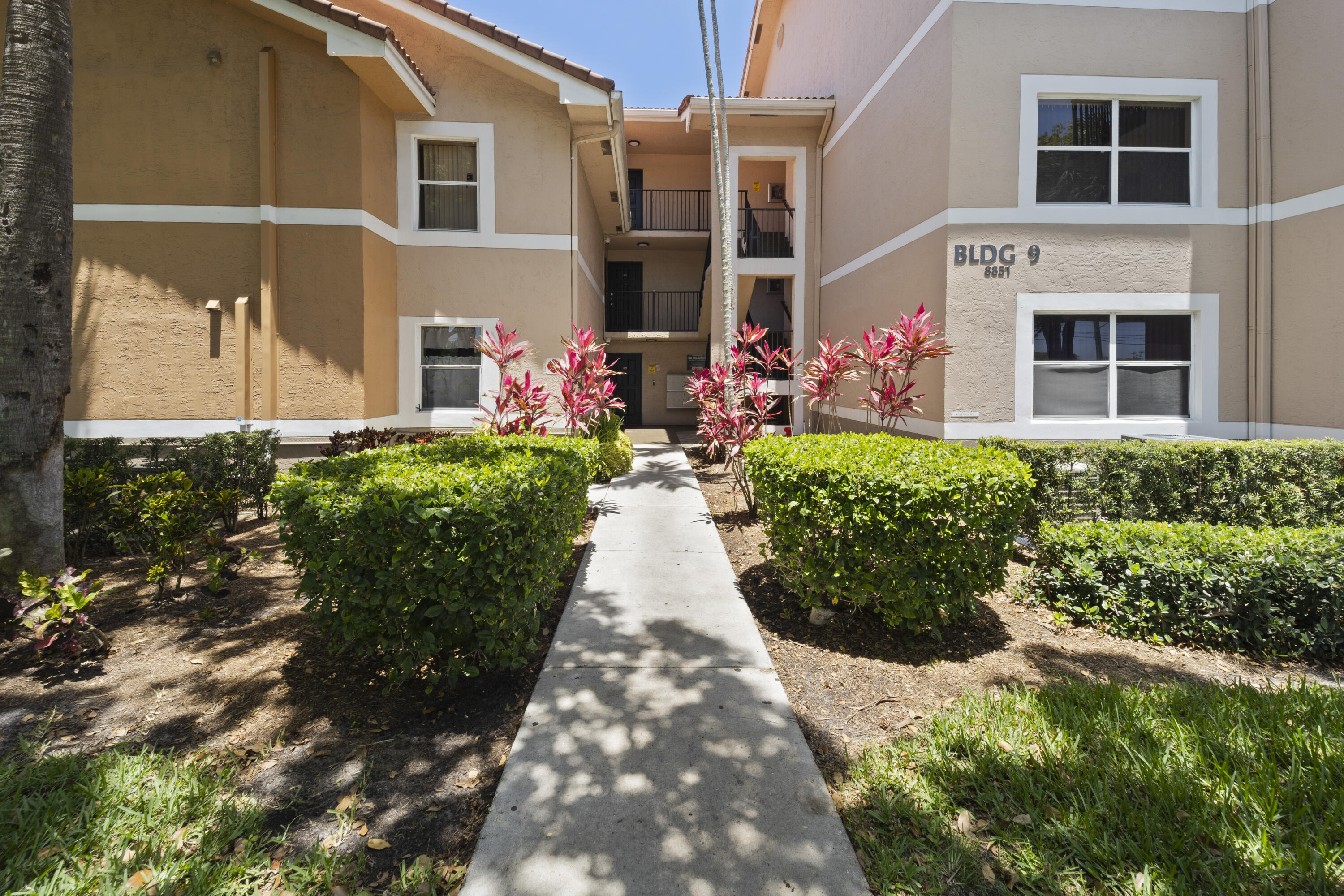 EDGEWATER CONDO - Residential