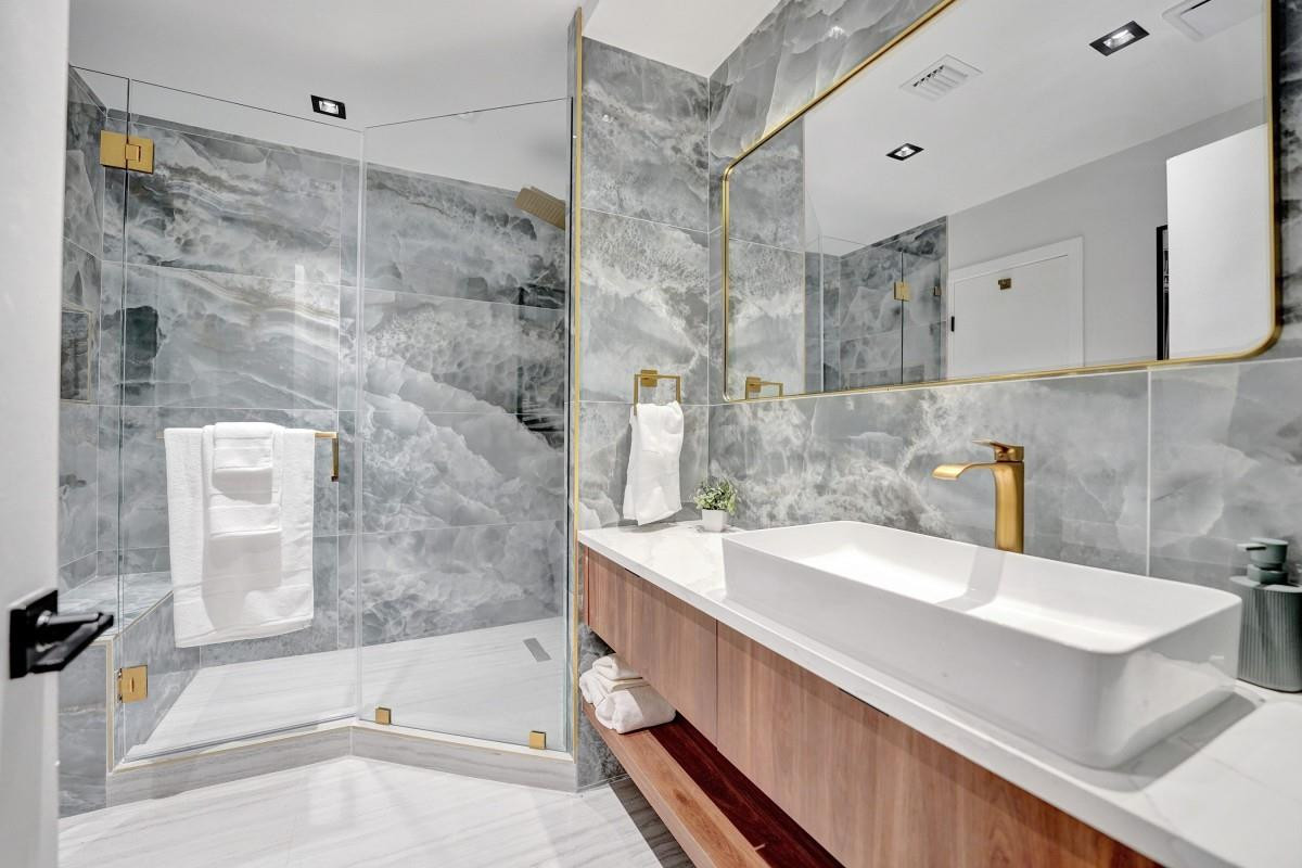 DAVIS ISLES SEC 4 - Residential