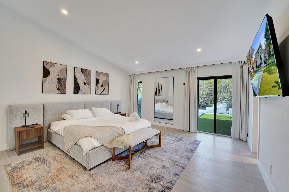 DAVIS ISLES SEC 4 - Residential