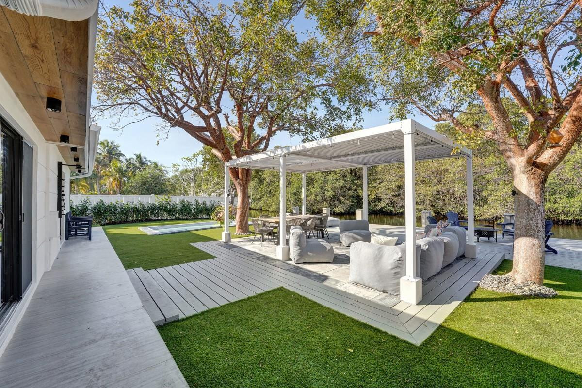 DAVIS ISLES SEC 4 - Residential