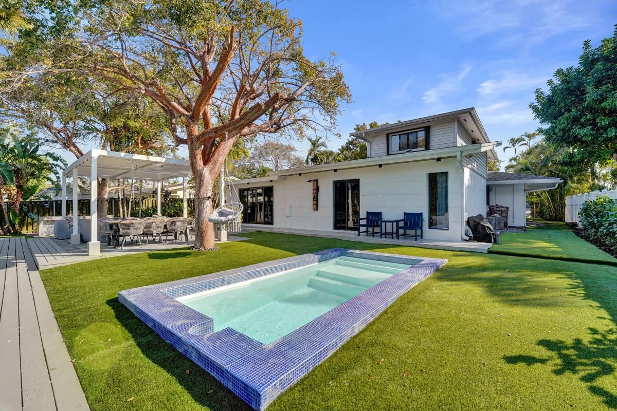 DAVIS ISLES SEC 4 - Residential