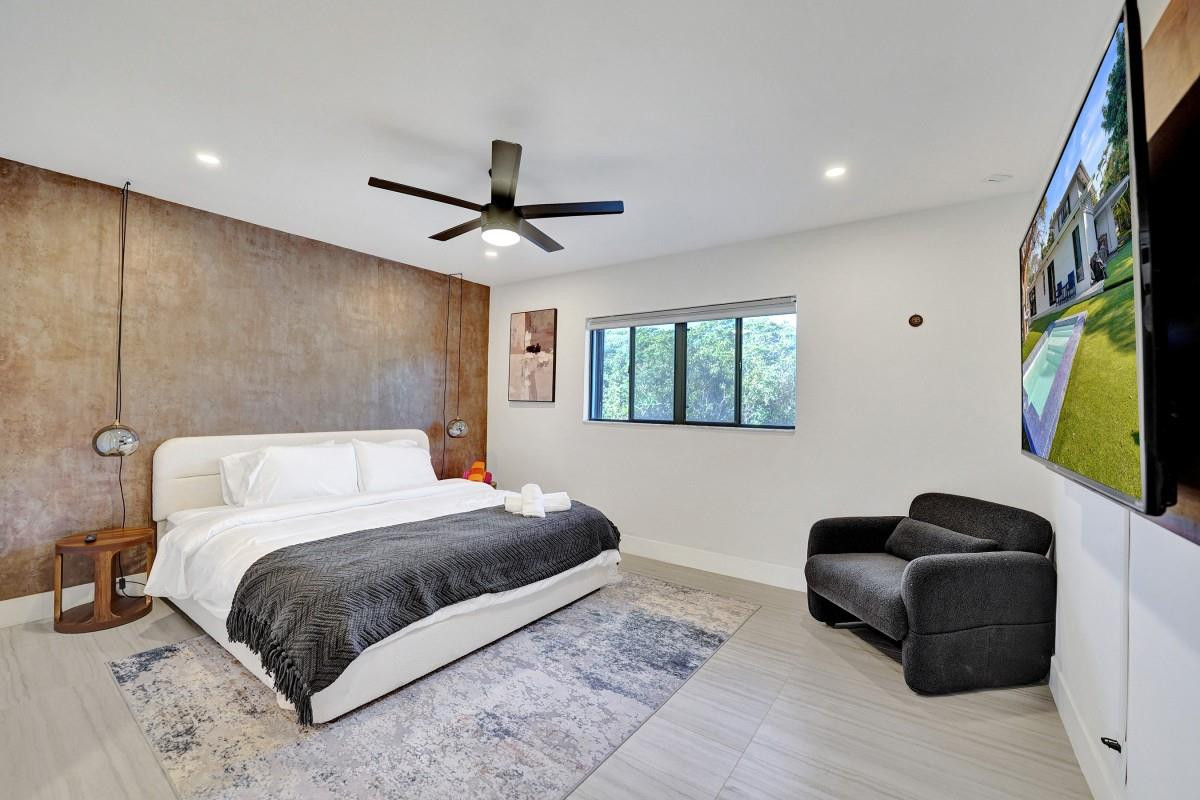 DAVIS ISLES SEC 4 - Residential