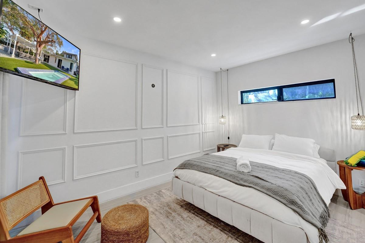 DAVIS ISLES SEC 4 - Residential