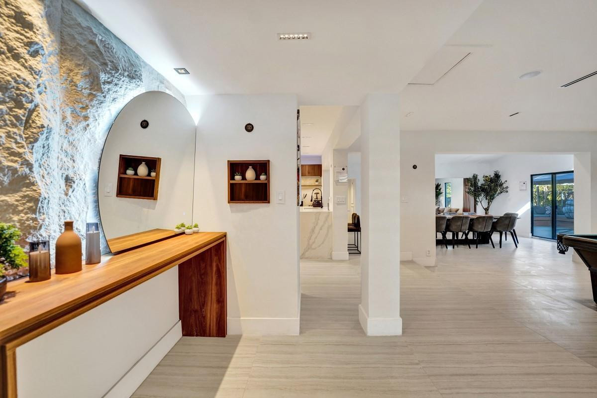 DAVIS ISLES SEC 4 - Residential