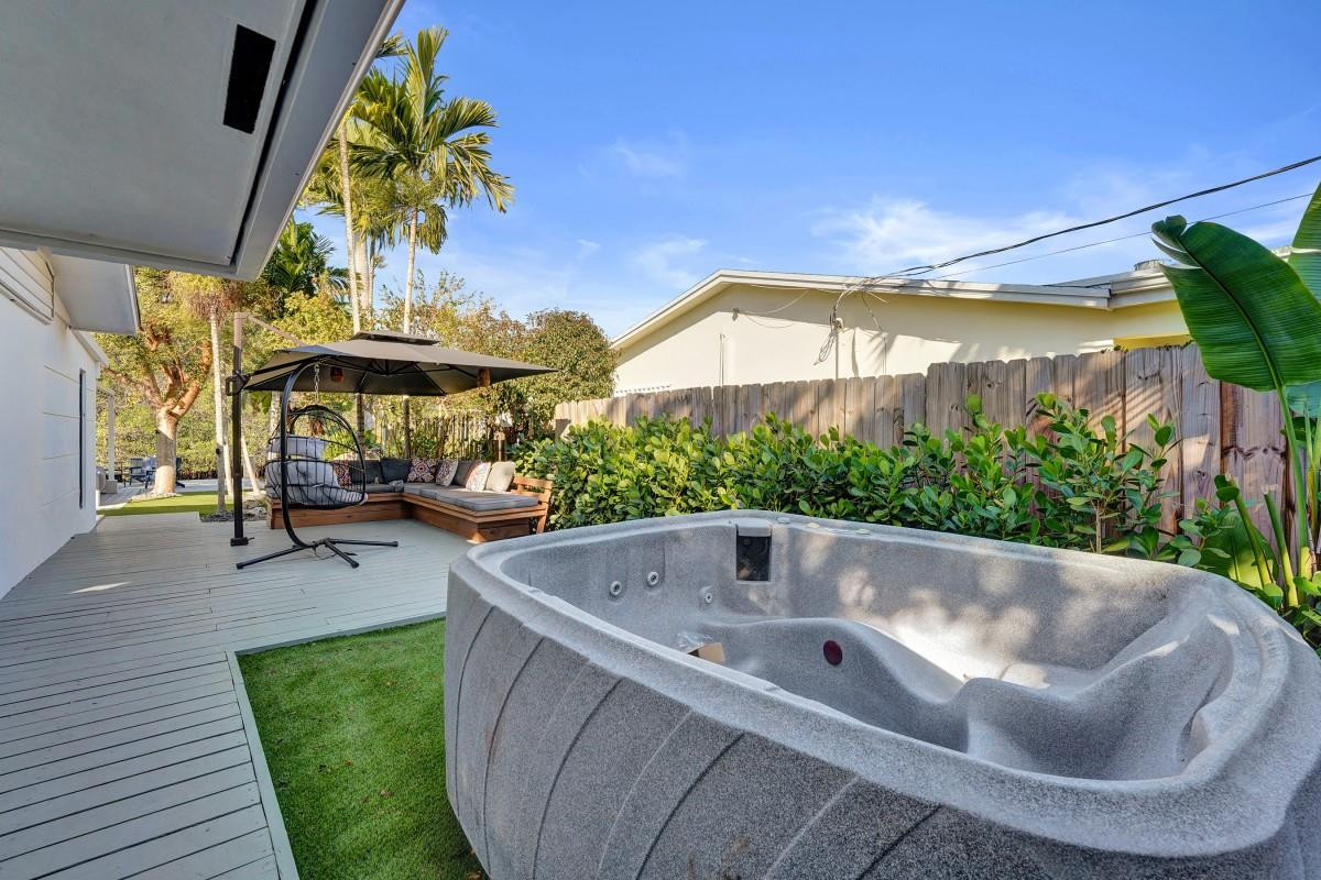 DAVIS ISLES SEC 4 - Residential