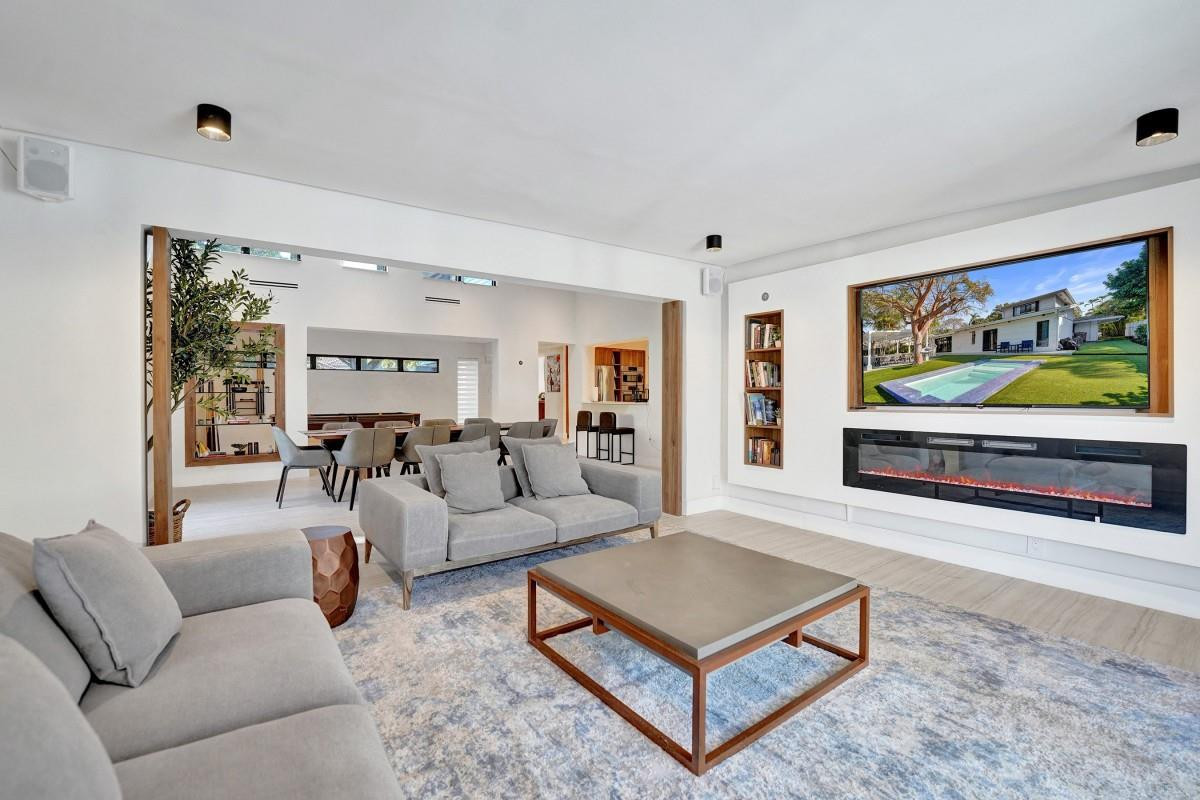 DAVIS ISLES SEC 4 - Residential