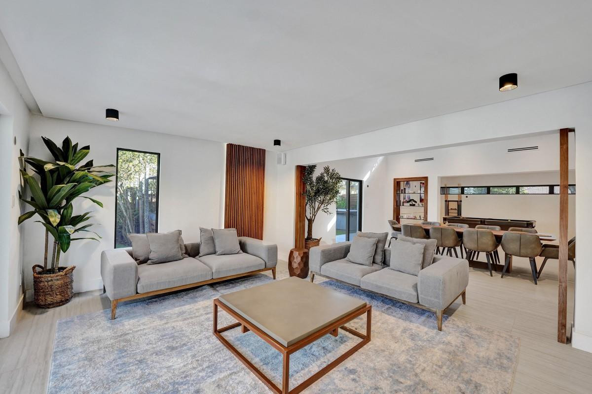 DAVIS ISLES SEC 4 - Residential