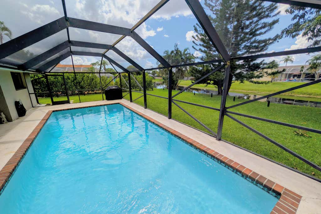 Photo of 13471 Barberry Drive, Wellington, FL 33414 (MLS # B26048986)