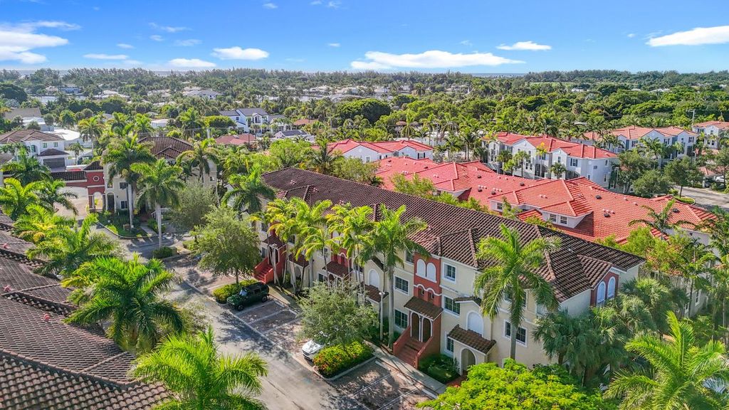 Photo of 312 Bayfront Drive, Boynton Beach, FL 33435 (MLS # R11121258)