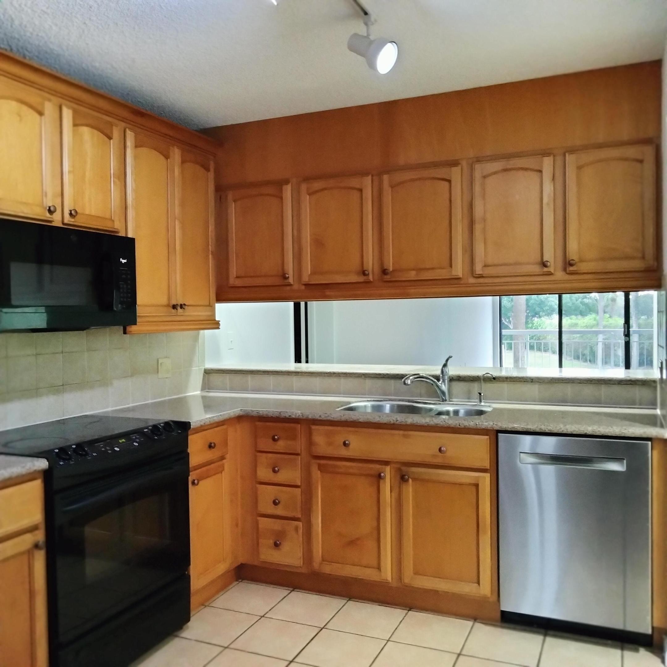 WHITEHALL VILLAGE - Residential Lease